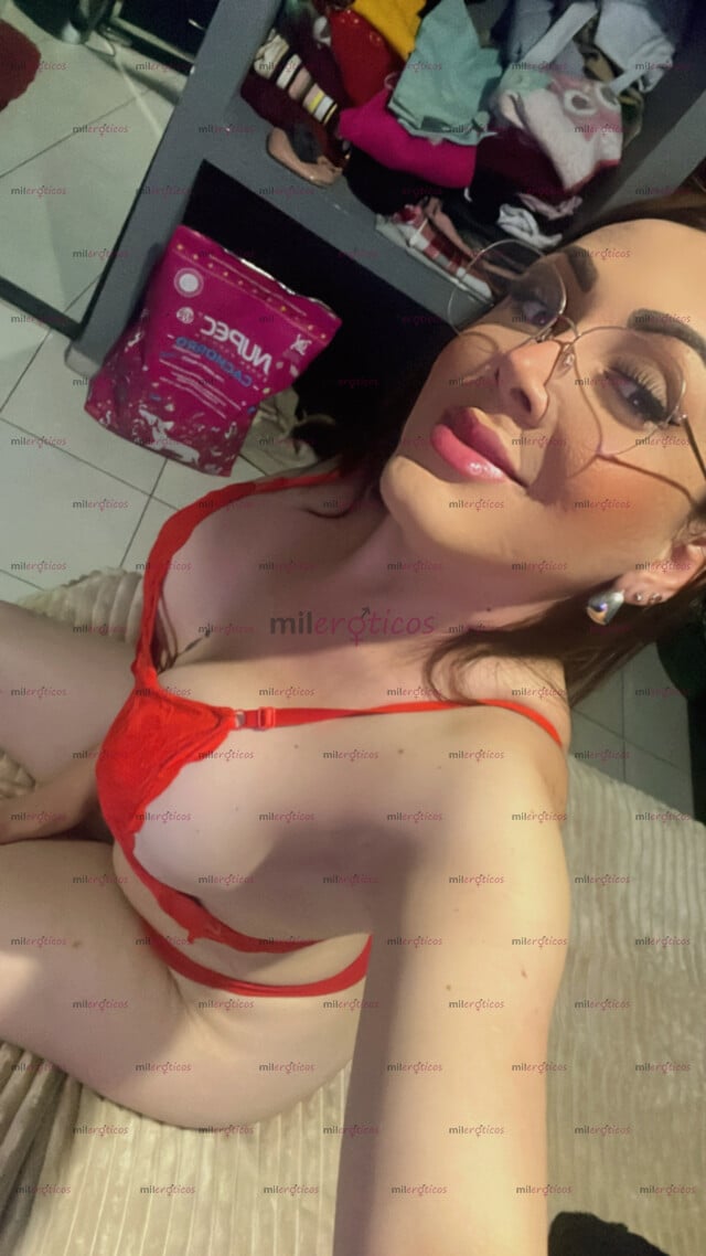 FOTOS DE ARLEN DEFINITIVAMENTE LA MÁS FEMENINA, GUAPA Y CACHONDA CON LUGAR DISPONIBLE