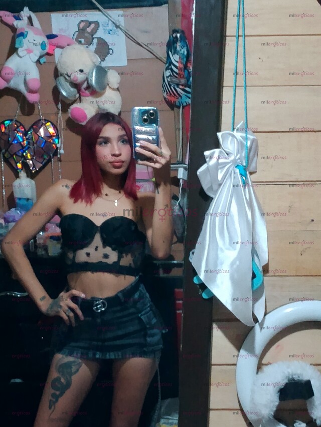 FOTOS DE SOY SOFÍA TENGO 21 AÑO DE EDAD SOY FLACA PELO ROJO Y POTIVADORA