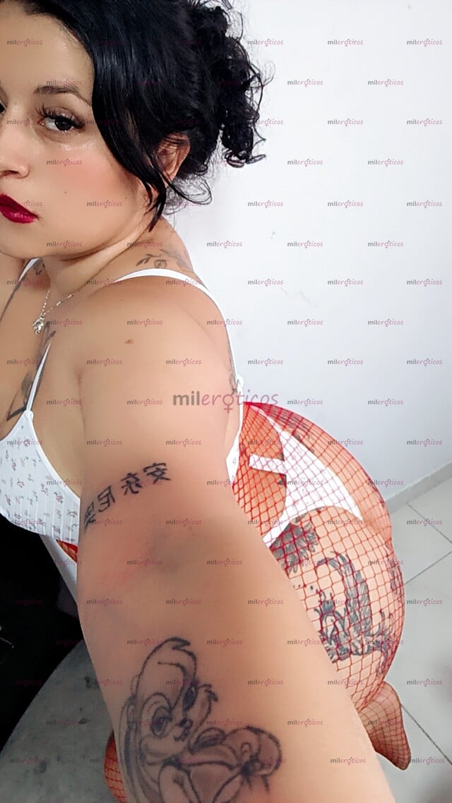 FOTOS DE NO ESPERES MÁS PARA PROBAR ESTÁ DELICIOSA BAJINA ESTRECHA Y ESAS NALGAS GRANDES