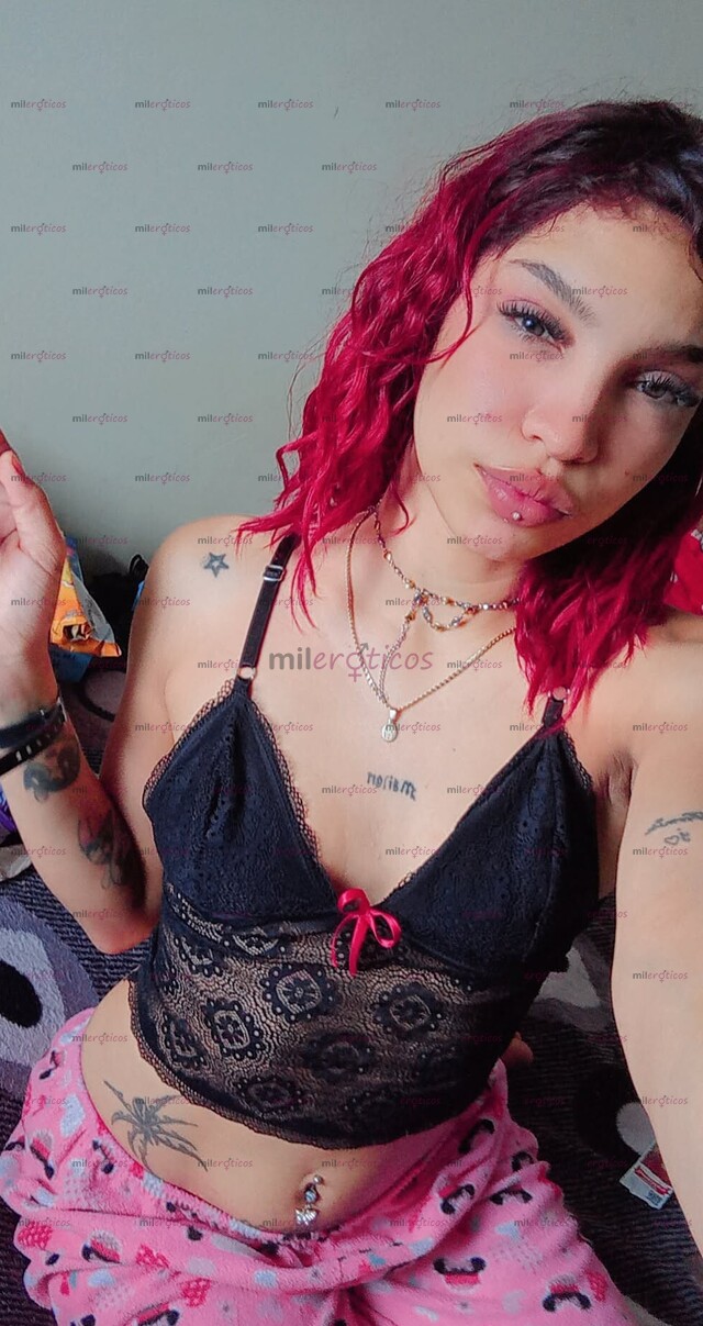 FOTOS DE SOY SOFÍA TENGO 21 AÑO DE EDAD SOY FLACA PELO ROJO Y POTIVADORA