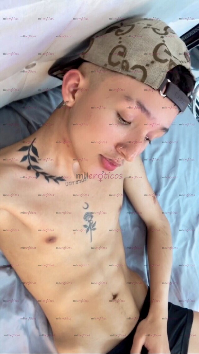 FOTOS DE CHICO UNIVERSITARIO DISPUESTO A CUMPLIR TUS FANTASÍAS