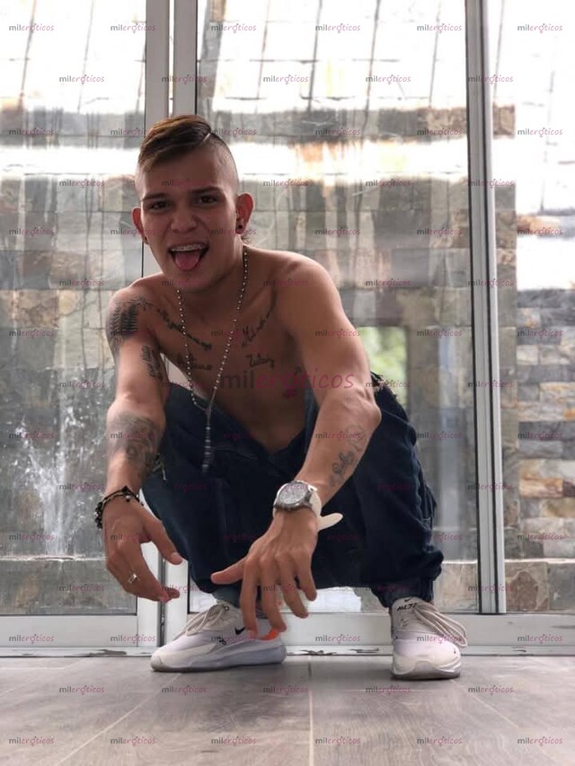 FOTOS DE MI NOMBRE ES SEBASTIAN UN CHICO APASIONADO Y MUY CALIENTE