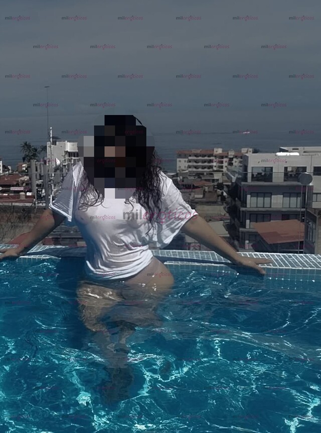 FOTOS DE TRÍOS SERV A PAREJA CAMBIO ROLES FANTACIAS FETICHES EXCELENTE HIGIENE BUENA ONDA