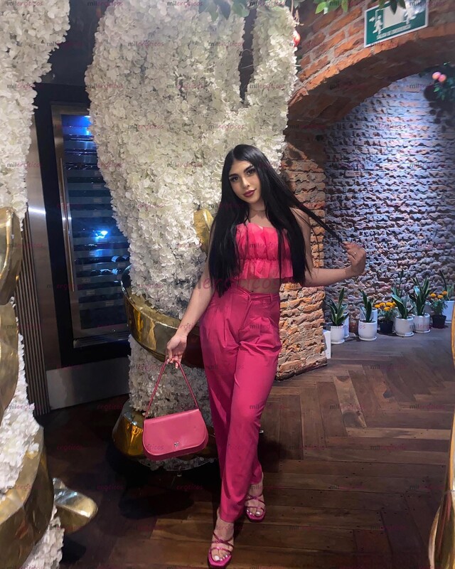 FOTOS DE !DE VISITA EN TU CIUDAD AMOR! LINDA FEMENINA Y ELEGANTE TRATO DE NOVIOS