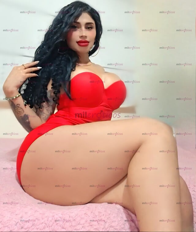 FOTOS DE MUÑECA SEDUCTORA, CABELLO NEGRO,SENOS GRANDES Y CUERPO ATLETICO