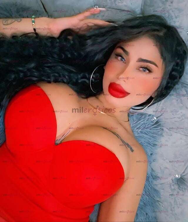 FOTOS DE MUÑECA SEDUCTORA, CABELLO NEGRO,SENOS GRANDES Y CUERPO ATLETICO