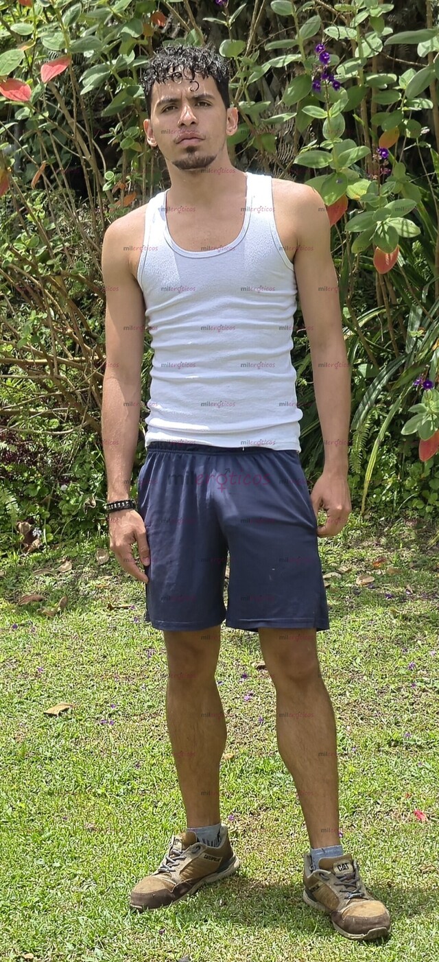 FOTOS DE JOVEN VERGÓN NUEVO EN LA CIUDAD DE BOGOTÁ