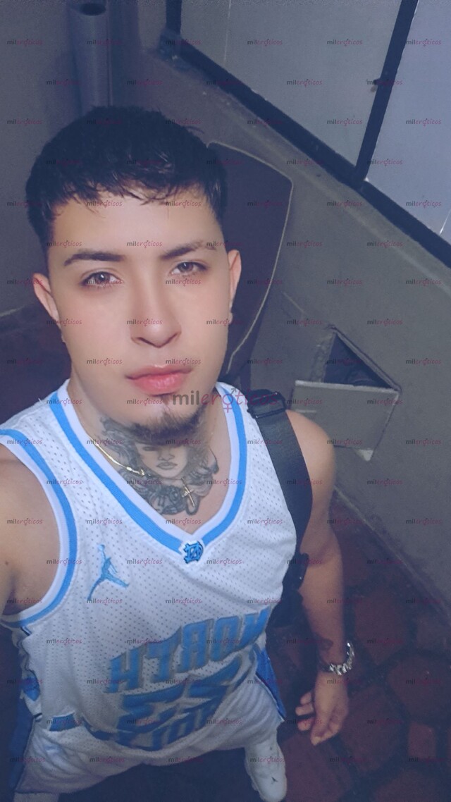FOTOS DE ARRECHO VARONIL EDUCADO CON GANAS DE COMPLACERTE TUS FANTASÍAS