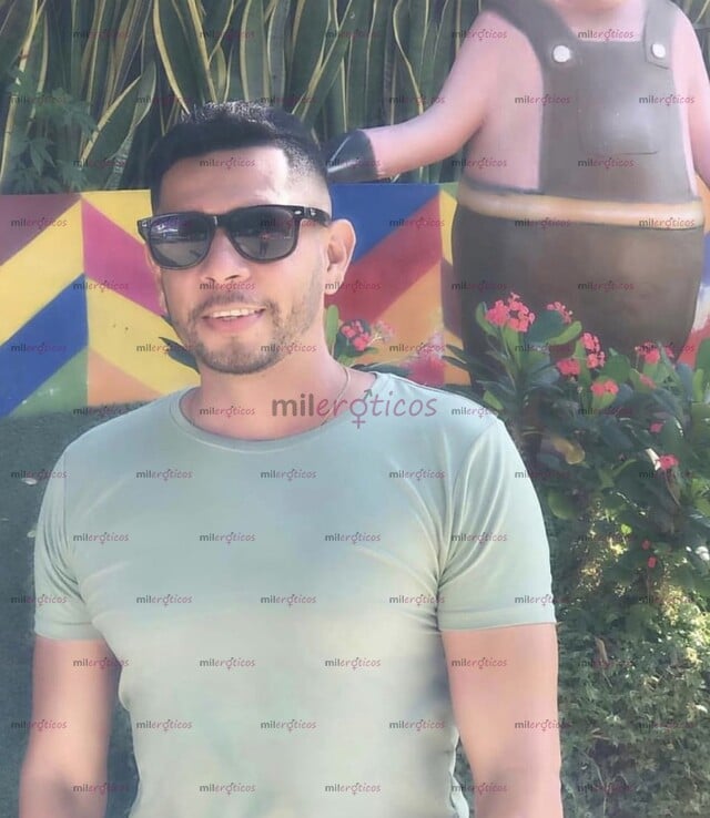 FOTOS DE HOLA CHICO MASAJISTA UBICADO EN LA CIUDAD DE CARTAGENA BIEN PRESENTADO AMABLE Y