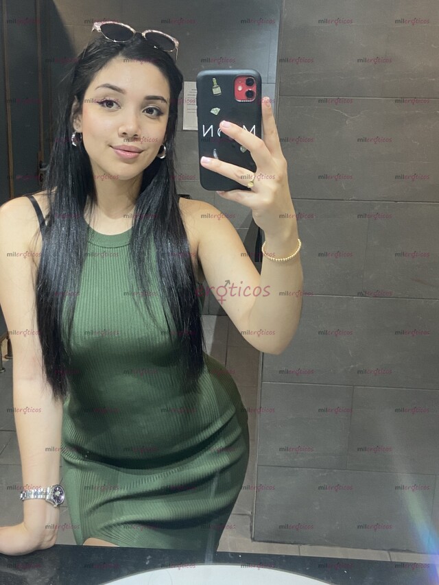 FOTOS DE ME DEFINEN COMO UNA CHICA TAN EXPLOSIVA COMO EXTROVERTIDA, TAN NATURAL COM