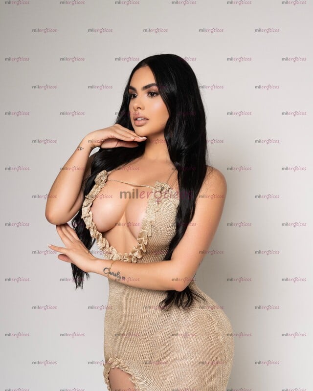 FOTOS DE MAJO TÚ PELI NEGRA CALIENTE Y SEXY COLOMBIANA