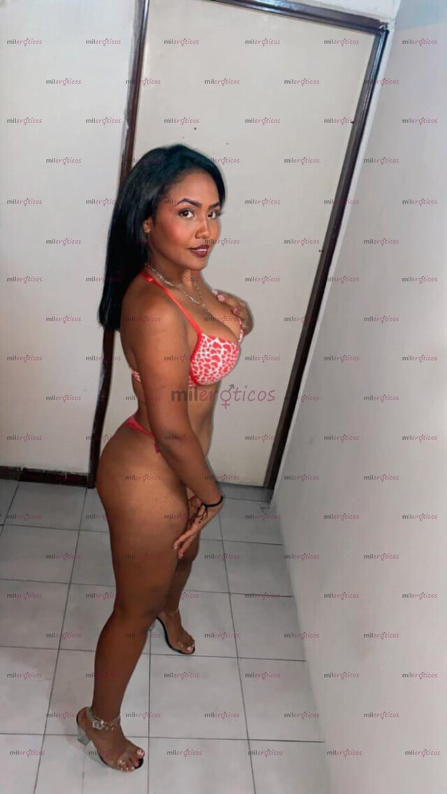 FOTOS DE MIS AMORES SOY MIKAELA UNA HERMOSA Y ATRACTIVA MORENA DISPUESTA A CUMPLIR TU FAN