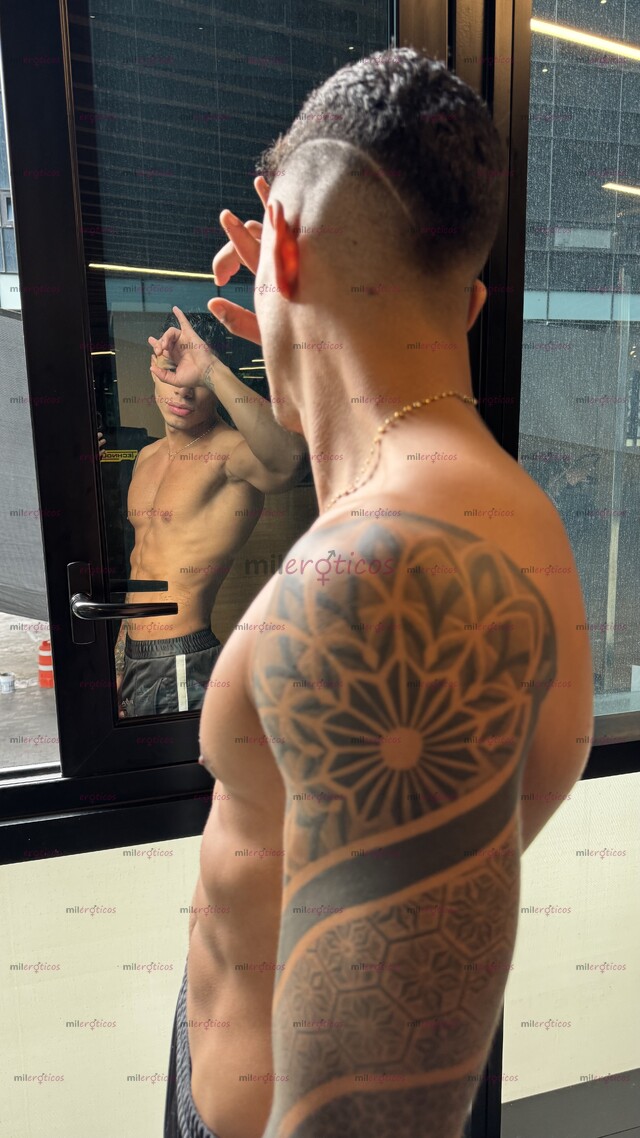 FOTOS DE 25 VIP .PASAR UN COLOMBIANO 25 BUEN RATO ATENTO Y EXCLUSIVO TRATO .