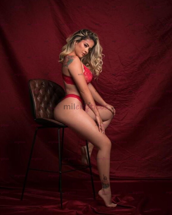 FOTOS DE SOY LO MAS RICO Y CALIENTE LLENA DE MUCHA SED DE SEXO DIVINO HAZME GEMIR