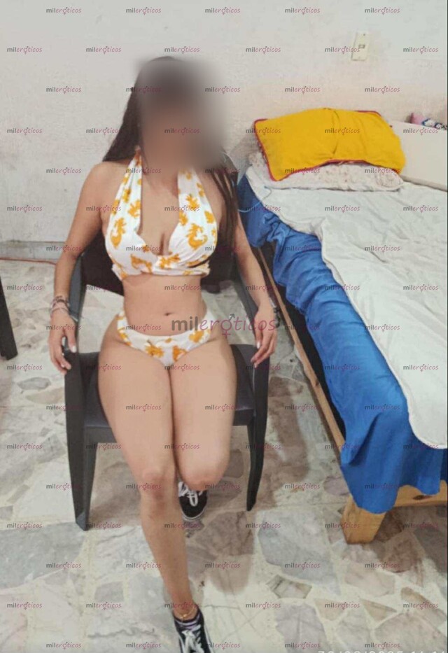FOTOS DE CASANDRA UNA CHICA REALMENTE CALIENTE QUE TE ENCANTARÁ TENER EN TU CAMA ME MUEVO