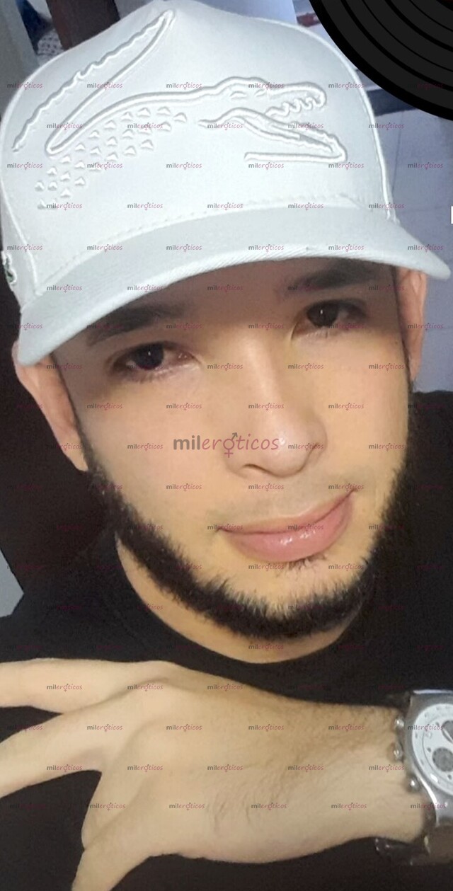 FOTOS DE ALBERTO CHICO DESCOMPLICADO TRATO DE NOVIOS NO ATIENDO HOMBRES NI GUEY