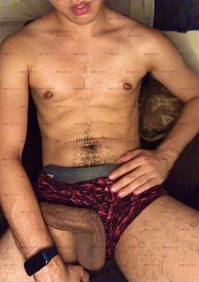 FOTOS DE UNIVERSITARIO CACHONDO LISTO PARA HACERTE DISFRUTAR