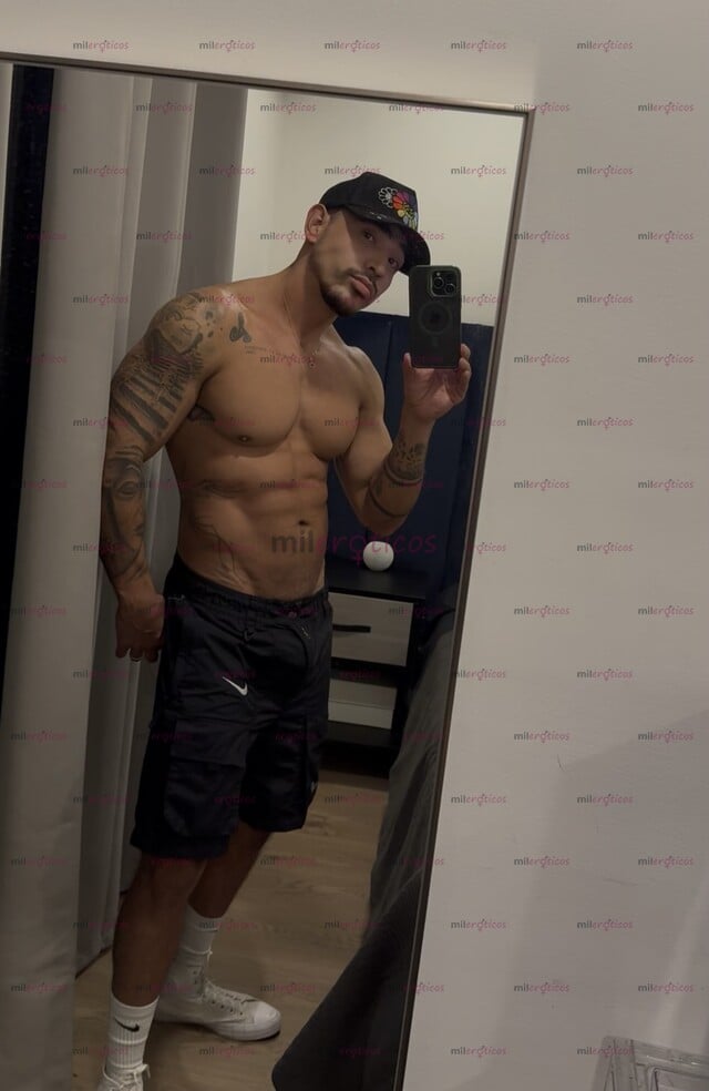 FOTOS DE AQUÍ JULIÁN, VARONIL TATUADO, BUENA COMPAÑÍA.