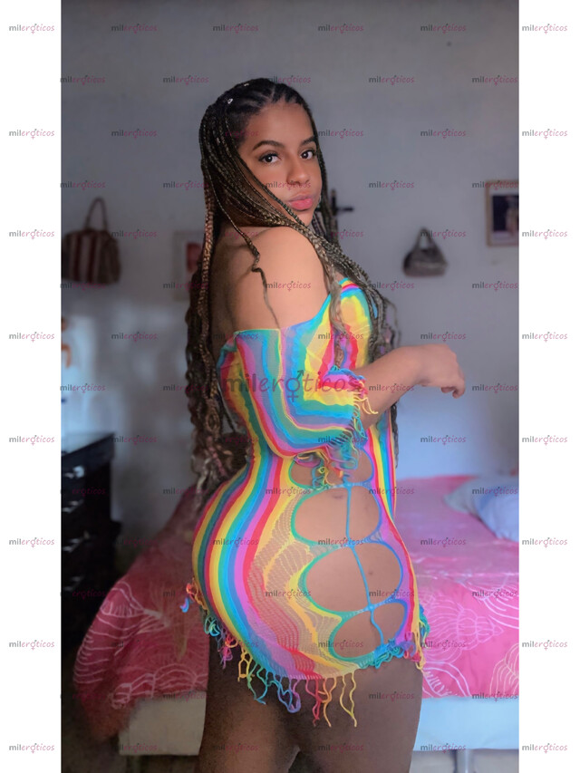 FOTOS DE NEGRA TIERNA Y ARDIENTE CON APARTAMENTO PRIVADO