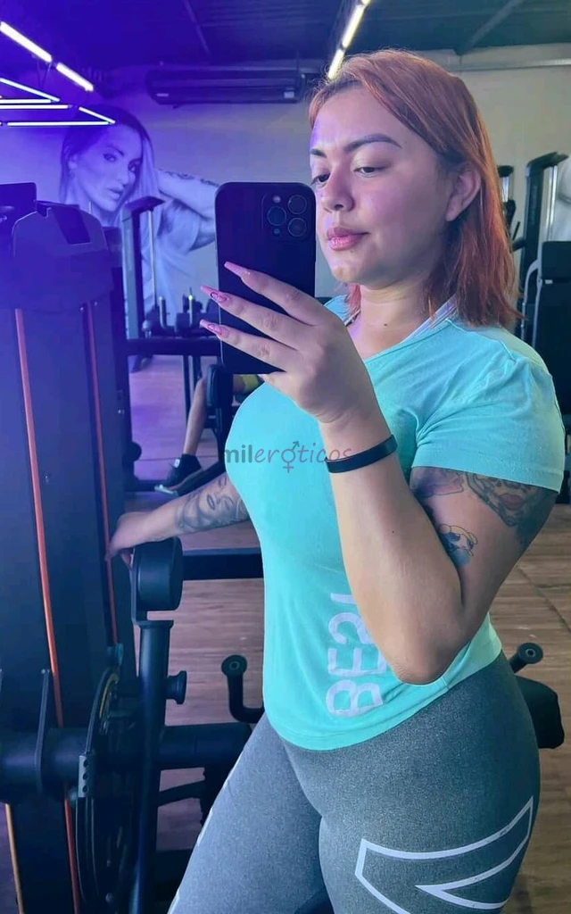 Oii amores me chamo emily so faco atendimentos virtuais chama para mais informacoes no pv sou gordinha tenho varios videos dando o cuzinho meus amores...