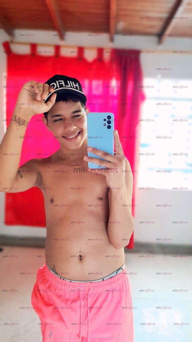 FOTOS DE HOLA SOY DERECK UN CHICO NUEVO EN LA CIUDAD MUY GANOSO