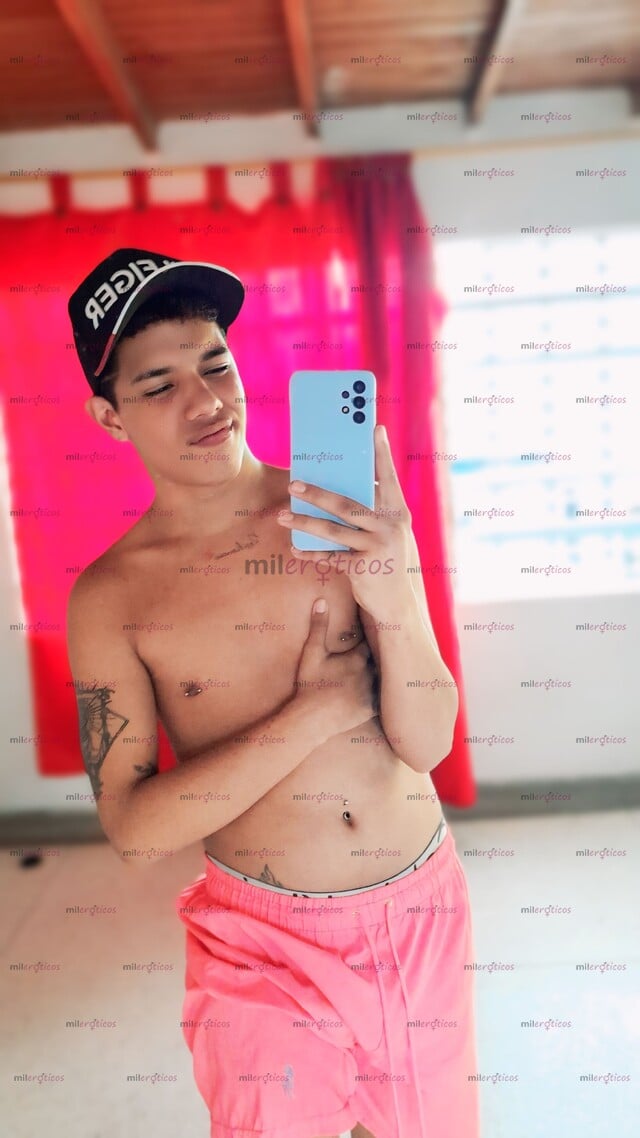 FOTOS DE HOLA SOY DERECK UN CHICO NUEVO EN LA CIUDAD MUY GANOSO