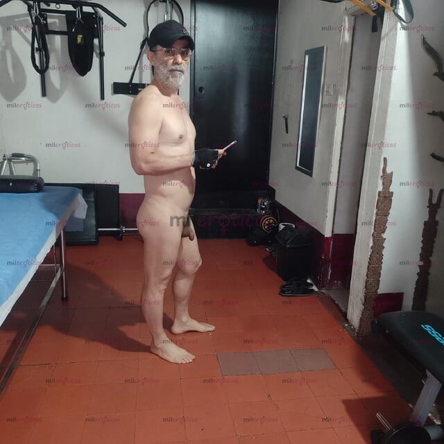 FOTOS DE MASAJES ERÓTICOS Y MASAJISTA PASIVO 61 AÑOS OFREZCO SERVICIO EN MEDELLÍN