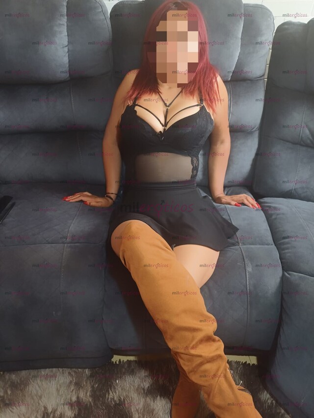 FOTOS DE DISFRUTA DE UNOS RICOS SENTONES EN TU VERGA , Y COMO REBOTAN MIS NALGAS