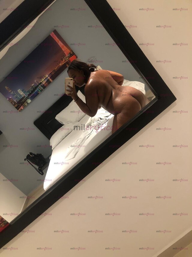 FOTOS DE DANNA HERMOSA MORENA MUY COMPLACIENTE Y DESCOMPLICADA