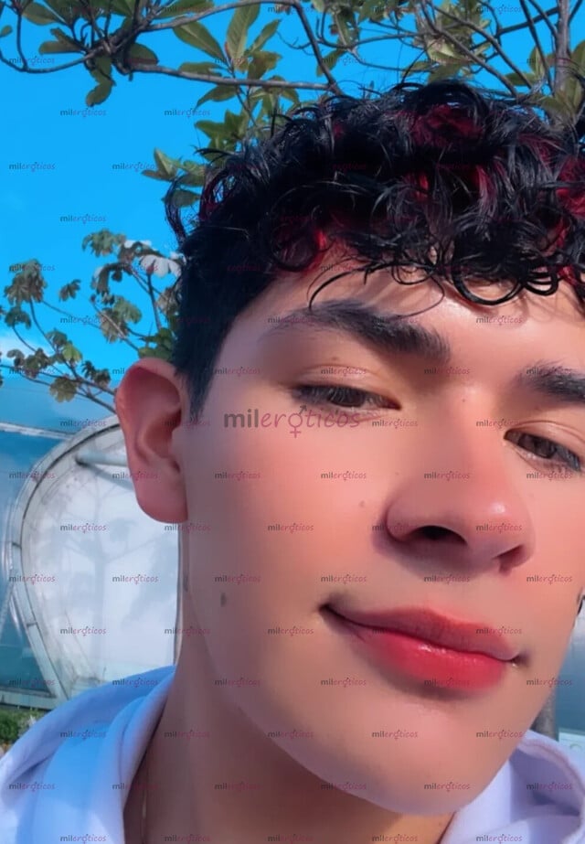 FOTOS DE JOVEN DE 19 AÑOS ACTIVO, PREPARADO PARA DARTE PLACE