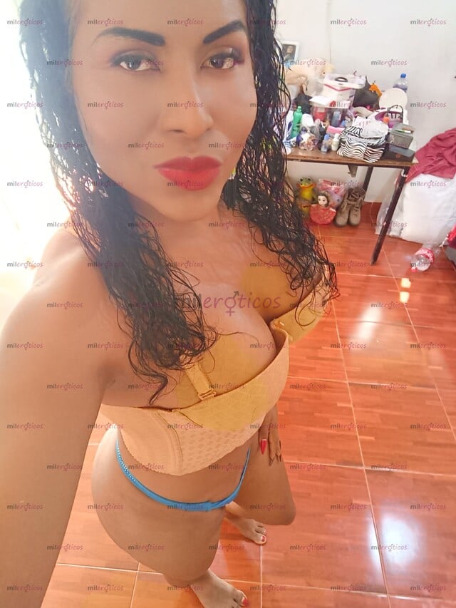 FOTOS DE TU MORENA DORADA DE FUEGO EN TU MARAVILLOSO LUGAR LISTA PARA CUMPLIR TUS DESEOS