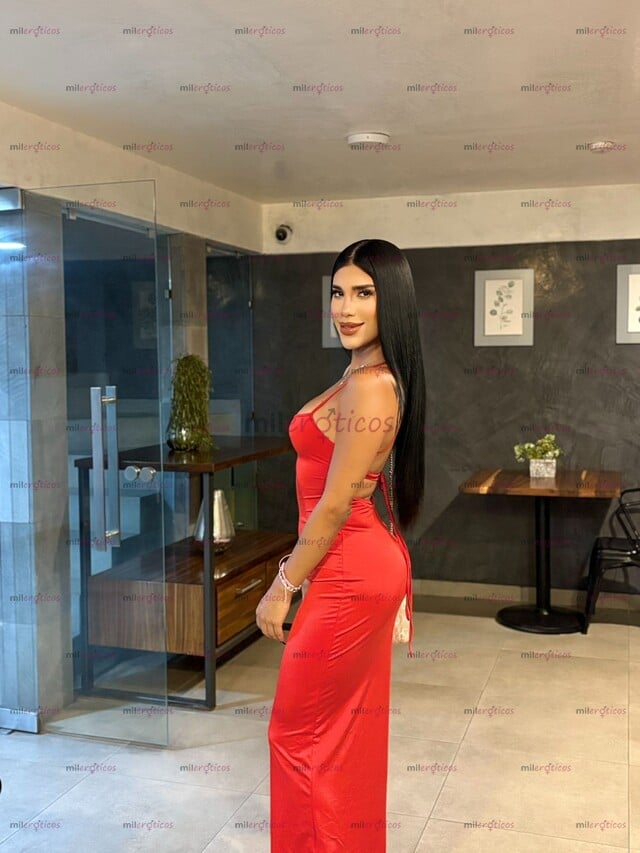 FOTOS DE PELINEGRA LINDA, FEMENINA, CALIENTE LISTA PARA COGERTE CON MIS 18 CM DE VERGA
