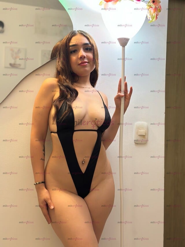 FOTOS DE PIEL LINDA Y SUAVE BLANQUITA CHUCHONA RICA PARA DILATAR