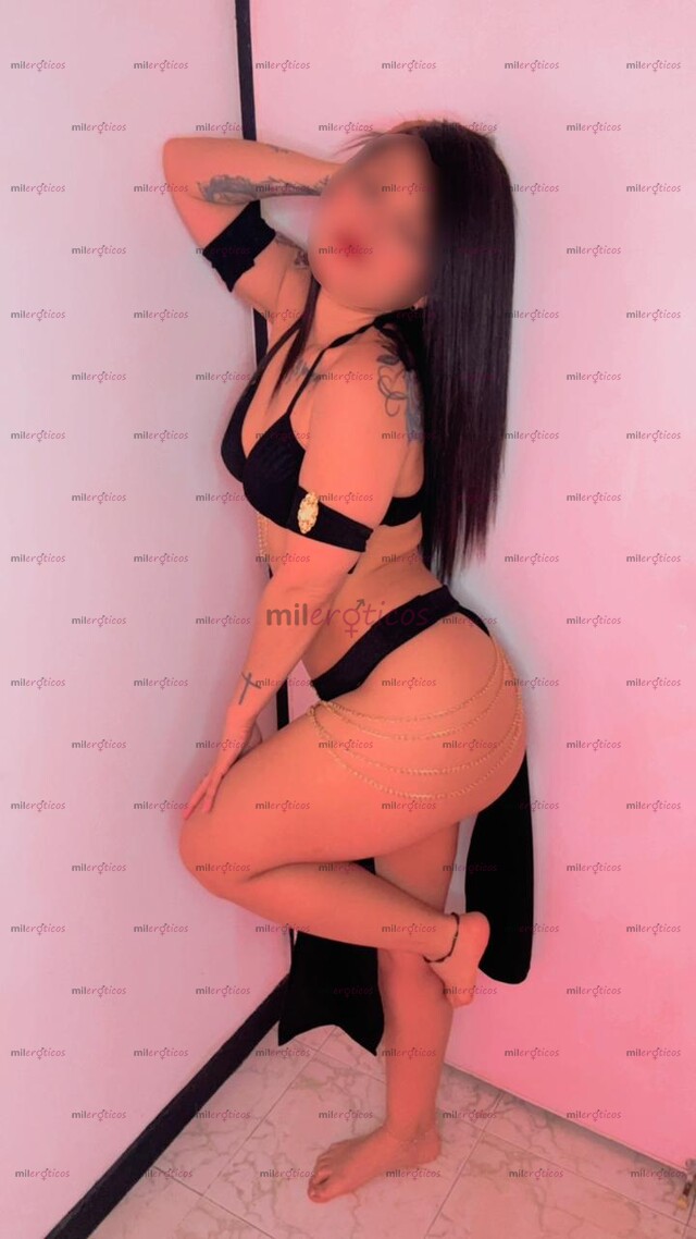 FOTOS DE UNA DIOSA DERROCHANDO SENSUALIDAD 100% PARA TI CON HERMOSAS CURVAS