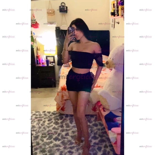 FOTOS DE CAMILA TU MUSA PERFECTA UNA HERMOSA CHAQUETA EN TU CIUDAD PARA TI