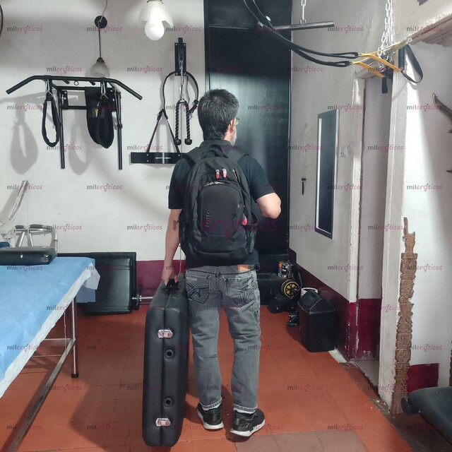 FOTOS DE MASAJISTA 61 AÑOS PASIVO OFREZCO SERVICIO PERSONAL EN MEDELLÍN