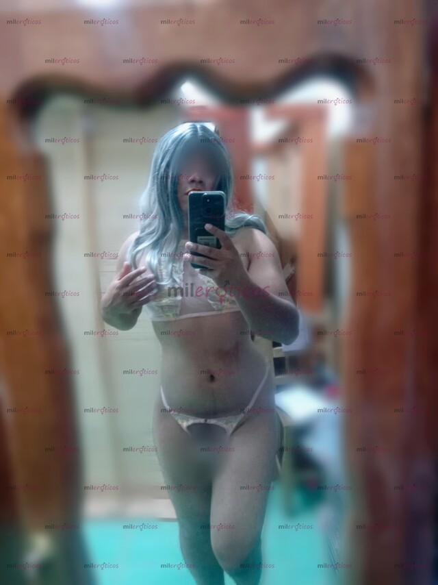 FOTOS DE SOY UNA TV MUY COMPLACIENTE Y EN CUATRO MEJOR