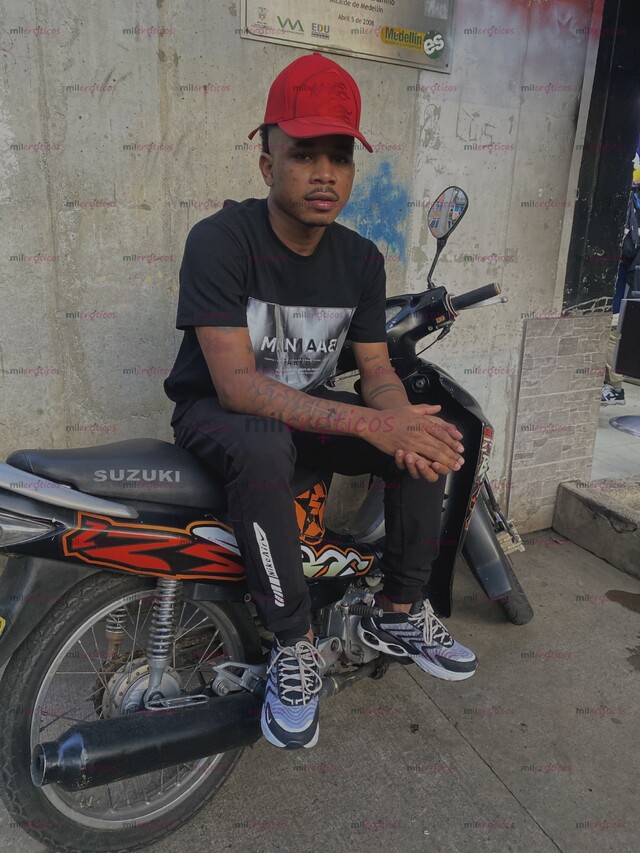 FOTOS DE SOY CRISTIAN MORENITO DE GYM VERGON LECHERO EXPERTO ROMPIENDO CULOS