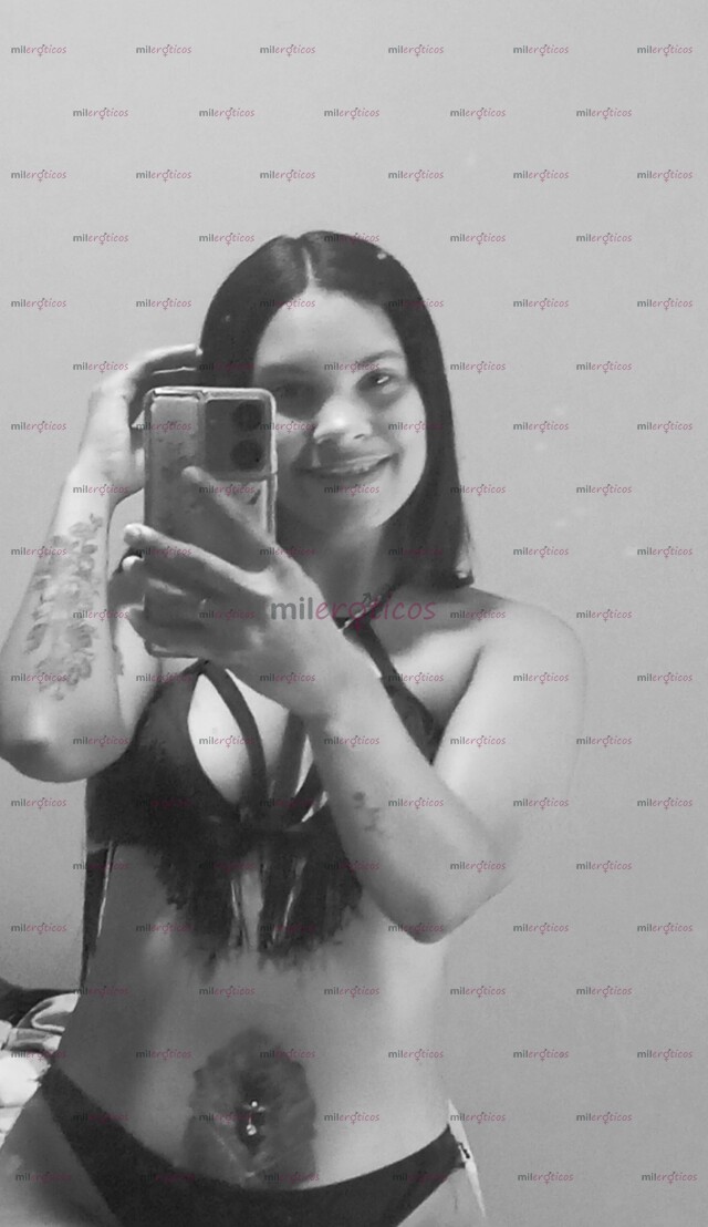 FOTOS DE SOY UNA MORENITA FLAQUITA SEXY ARDIENTE Y COMPLACIENTE
