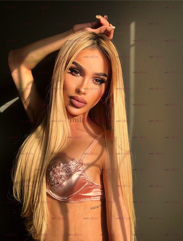 FOTOS DE ÚNICOS DÍAS EN TU CIUDAD, HERMOSA NENA CON LUGAR