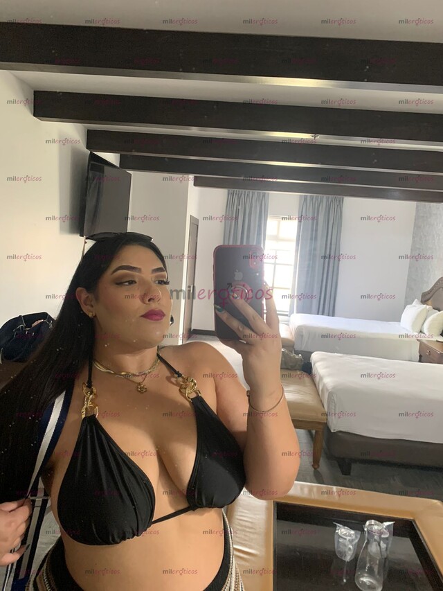 FOTOS DE HOLA PAPI, ME LLAMO GINNA TENGO 22 Y ME ENCANTA COGER!! TE INVITO A CONOCERME