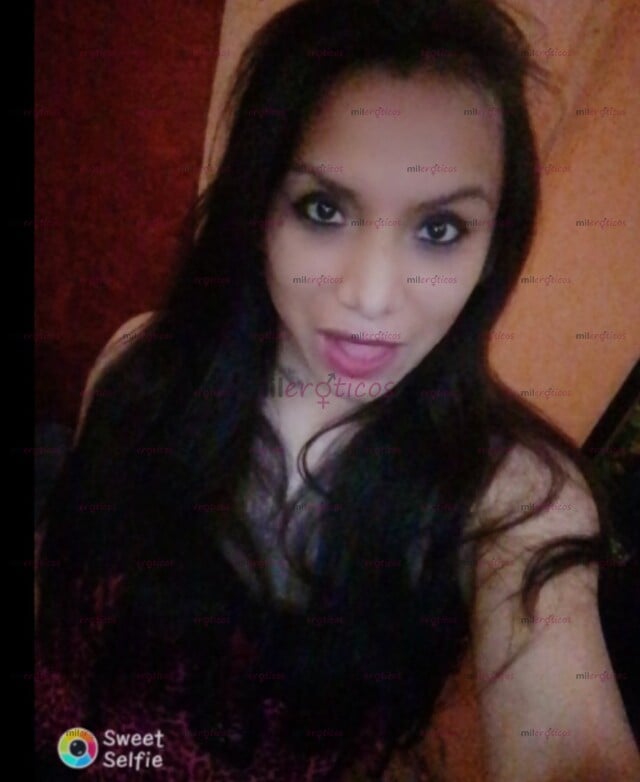 FOTOS DE DEVANY CARIÑOSA Y COMPLACIENTE DISPUESTA A SACIAR TUS FANTASÍAS