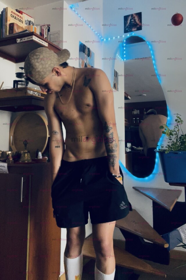 FOTOS DE FLACO ALTO VERGON DE 22CM DE VERGA TOTALMENTE COMPLACIENTE PARA TI LLÁMAME YA