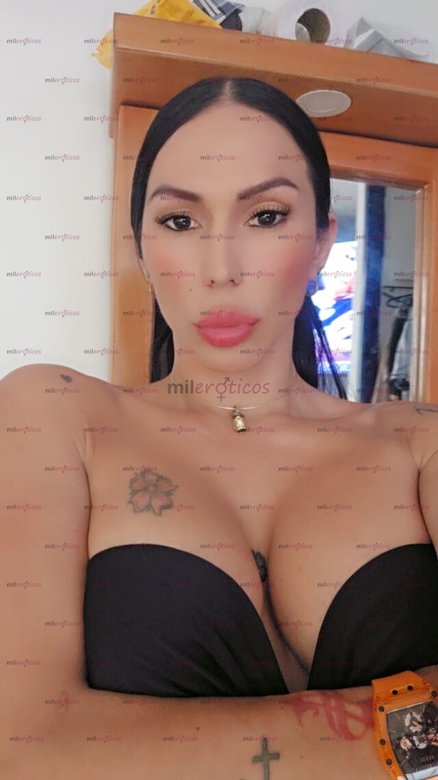 FOTOS DE SEXY HERMOSA SENSUAL CALIENTE UNA PIEL SUABE BELLA FEMENINA