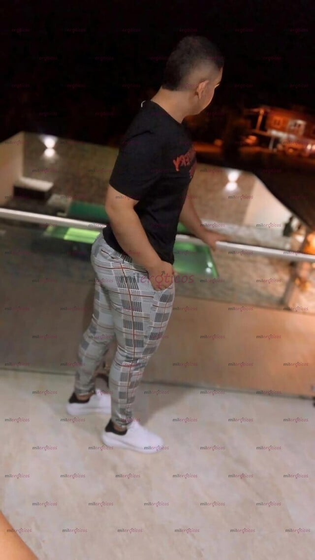 FOTOS DE TU CHICO FEMBOY QUE HARÁ CUMPLIR TUS FANTASÍAS MÁS INTENSAS