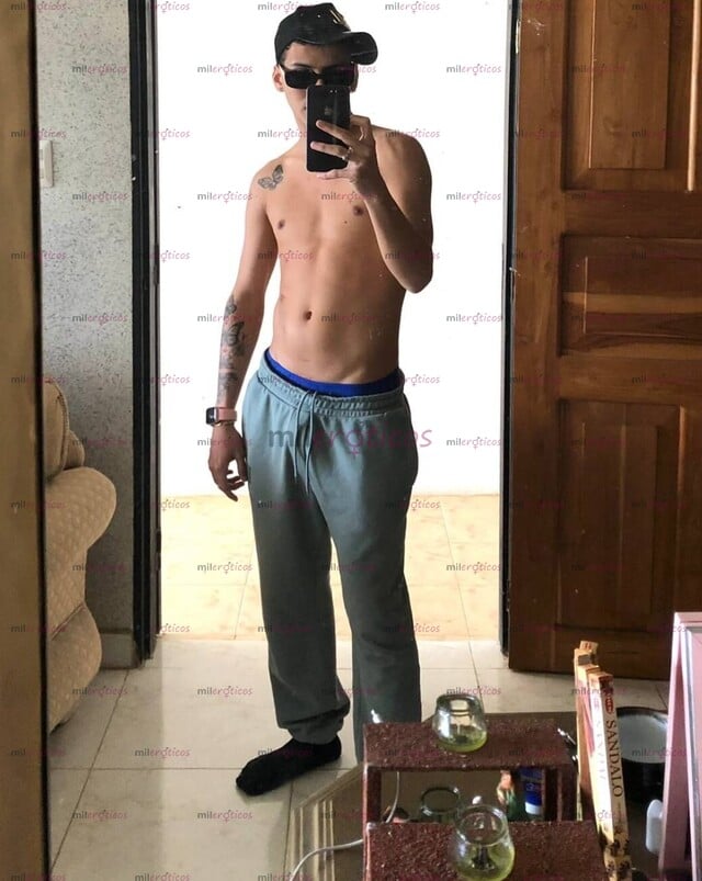 FOTOS DE JOVEN CON SITIO 24 7 TOTALMENTE DISCRETO CON 22CM DE PLACER PARA TI GRUESA Y JUG