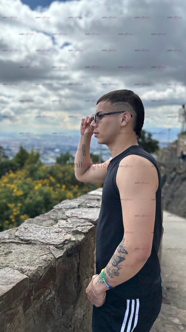 FOTOS DE VERGON CALIENTE CON 22CM GRUESO Y LECHERO CON SITIO DISPONIBLE 24 7 LLÁMAME