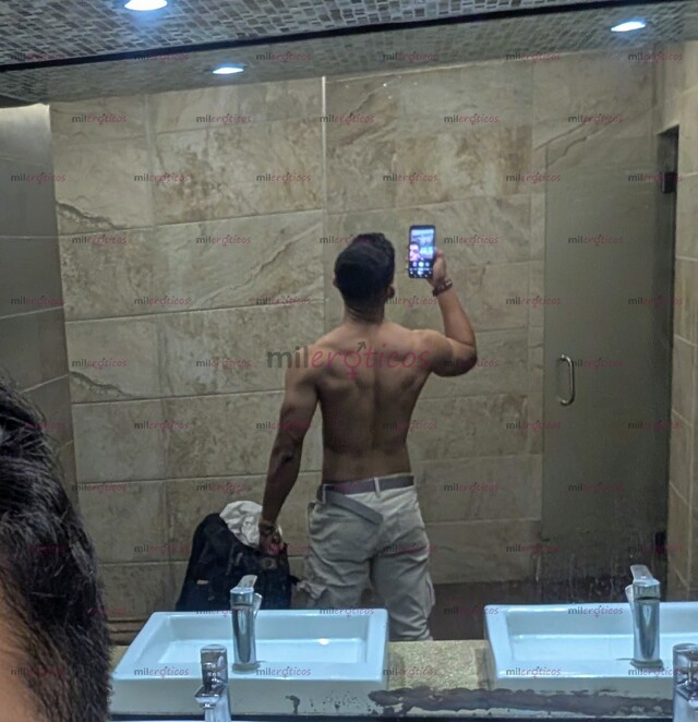 FOTOS DE ESTUDIANTE PASIVO, DELGADO, DISCRETO Y EDUCADO