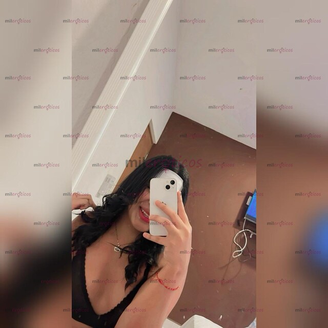 FOTOS DE HERMOSA JOVENCITA TRANS DOTADA D