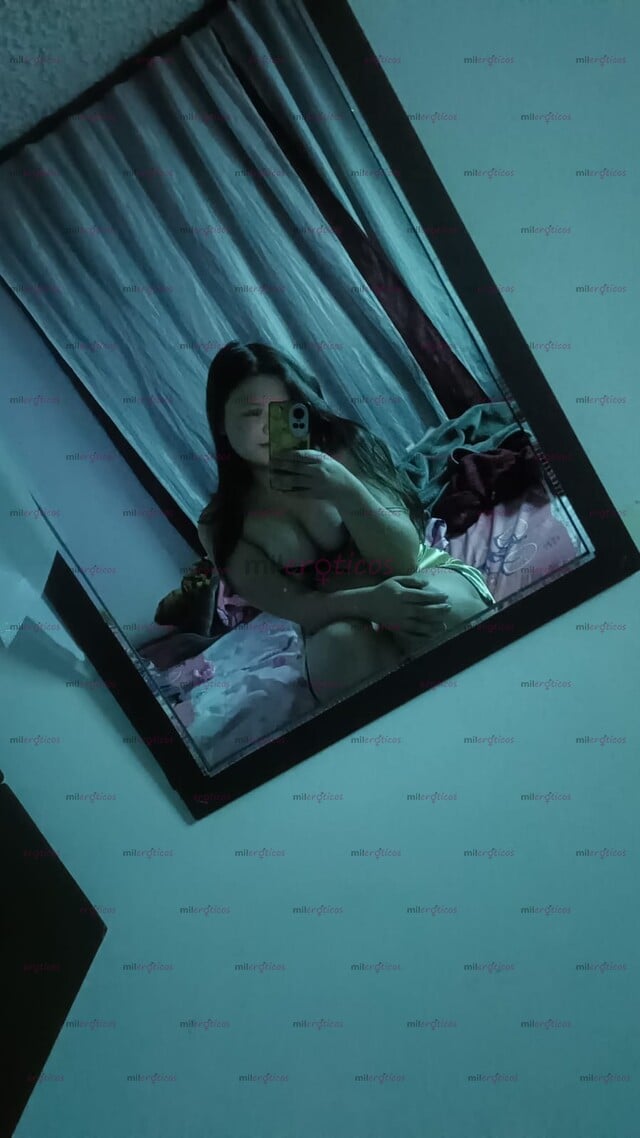 FOTOS DE SOY ELIANA, PIEL BLANCA Y MIRADA TIERNA, CON UN TOQUE DE MISTERIO.